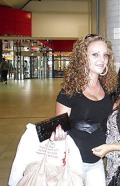25P Blond dutch girls 
