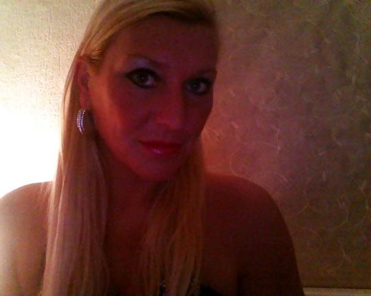25P Dutch Milfs by Jerry