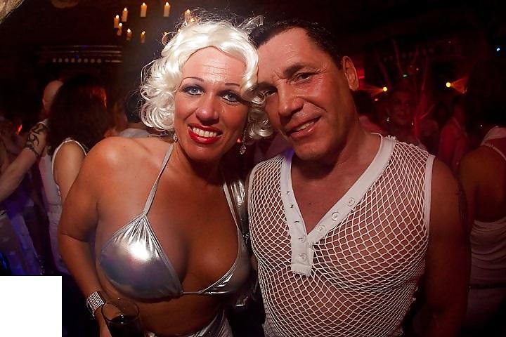 25P Dutch Milfs by Jerry