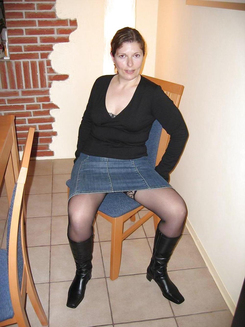 25P THE HOTTEST PREGNANT MOM
