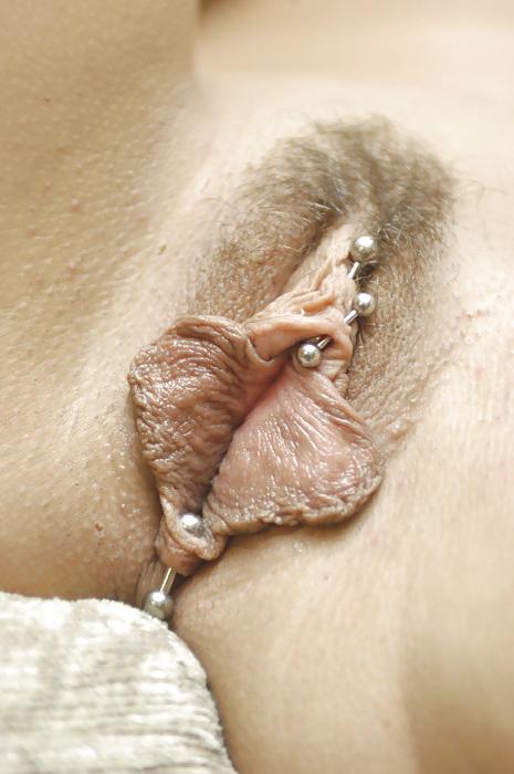 20P Pierced Pussy 5!