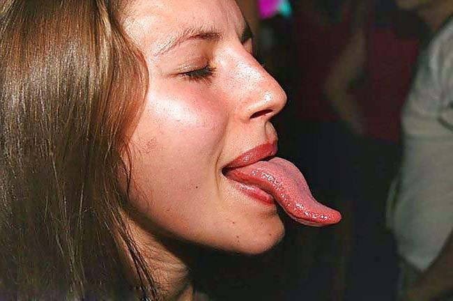 20P Chicks With Freakishly Long Tongues 5