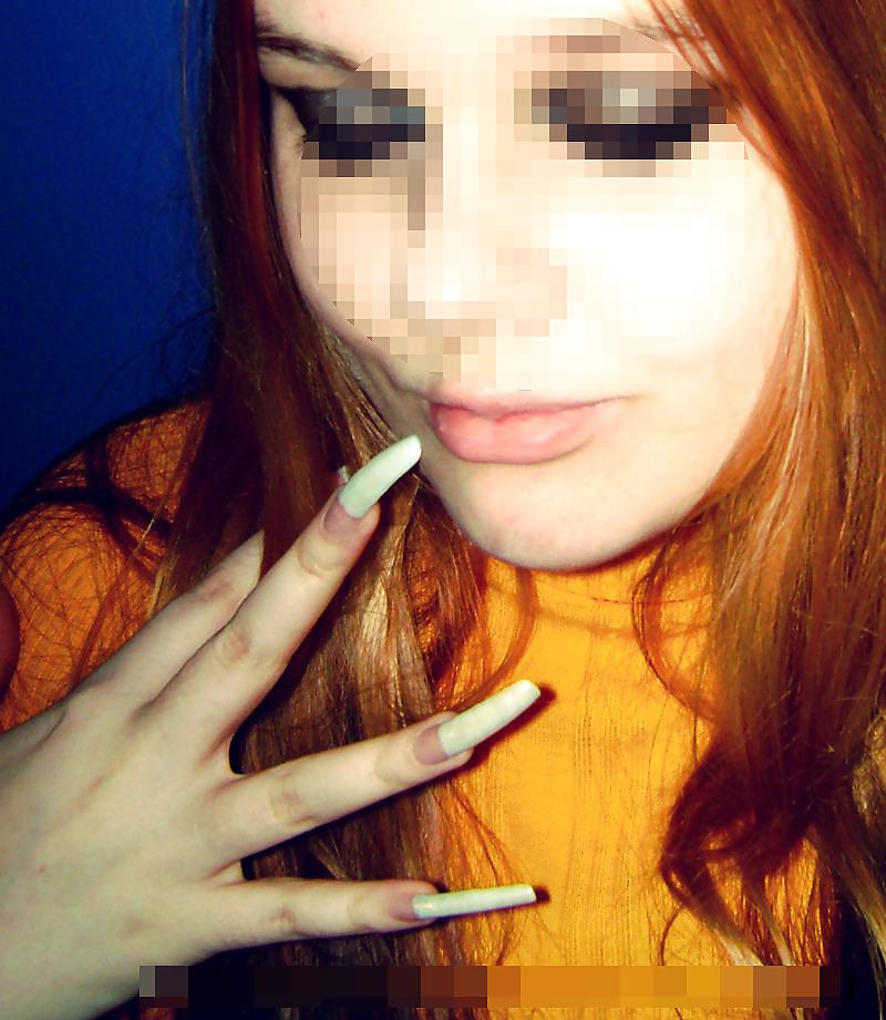 25P Zoccole con unghie lunghe. Long Nails