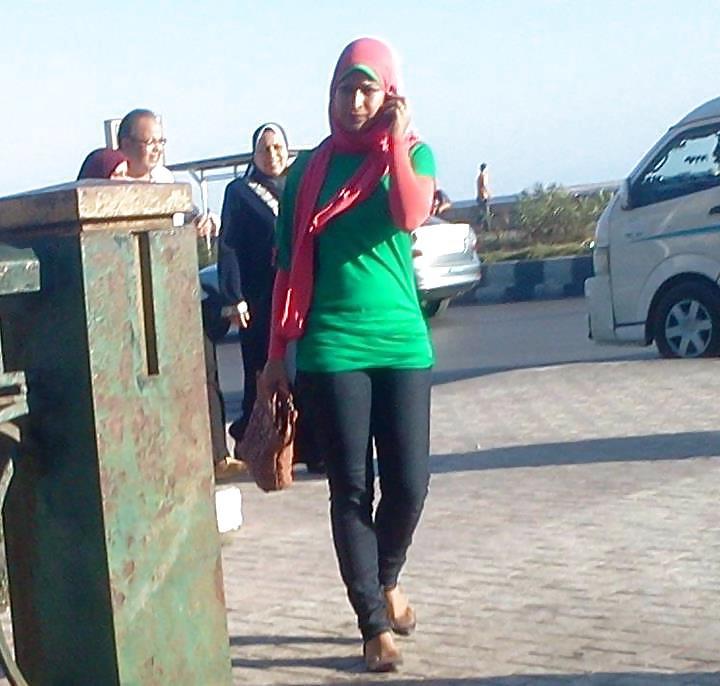 10P Arab hidden voyeur