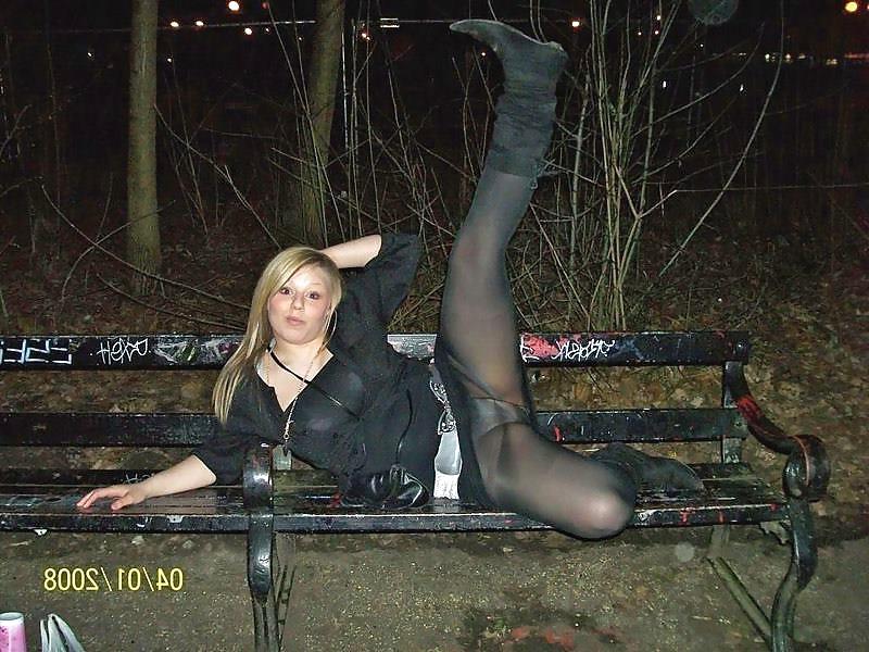 23P Pantyhose 44