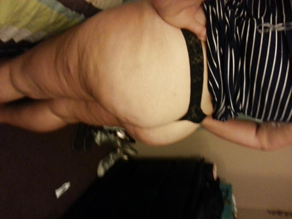 11P Pawg laying around 