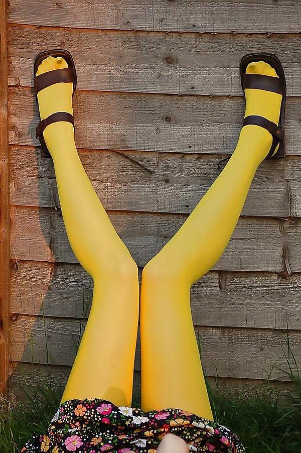 17P Pantyhose & Tights