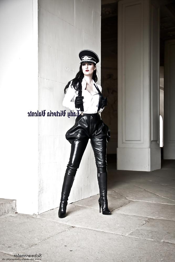 10P Lady Victoria Valente Uniform Fetish 