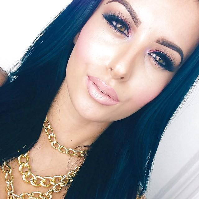 25P Make-up, dresses, nails etc. for sissys
