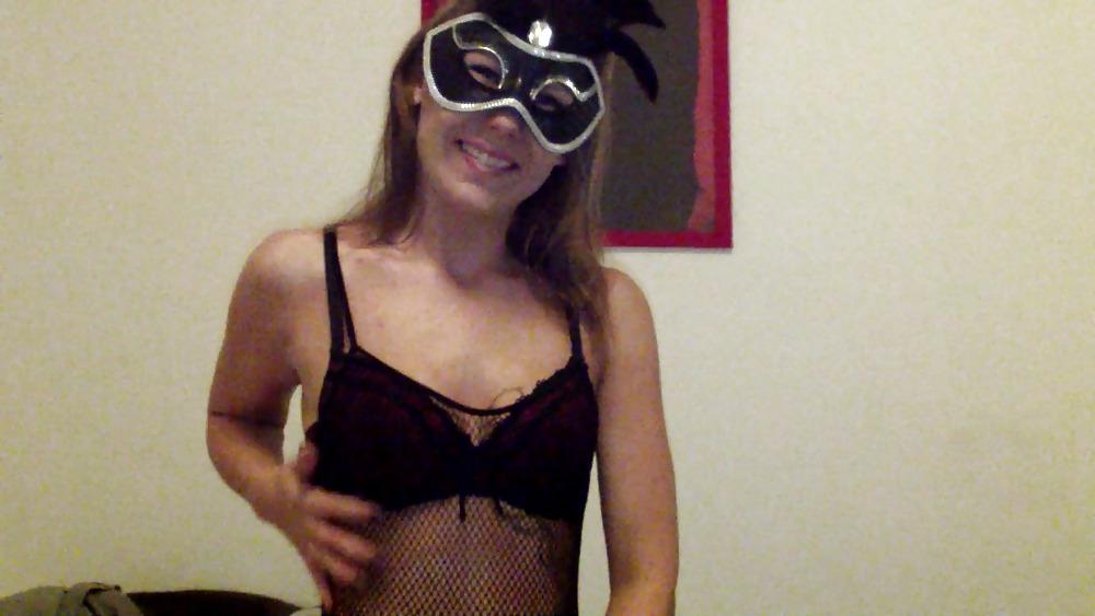 17P Blondie toys, anal, monster cumshot! want the vid? COMMENT