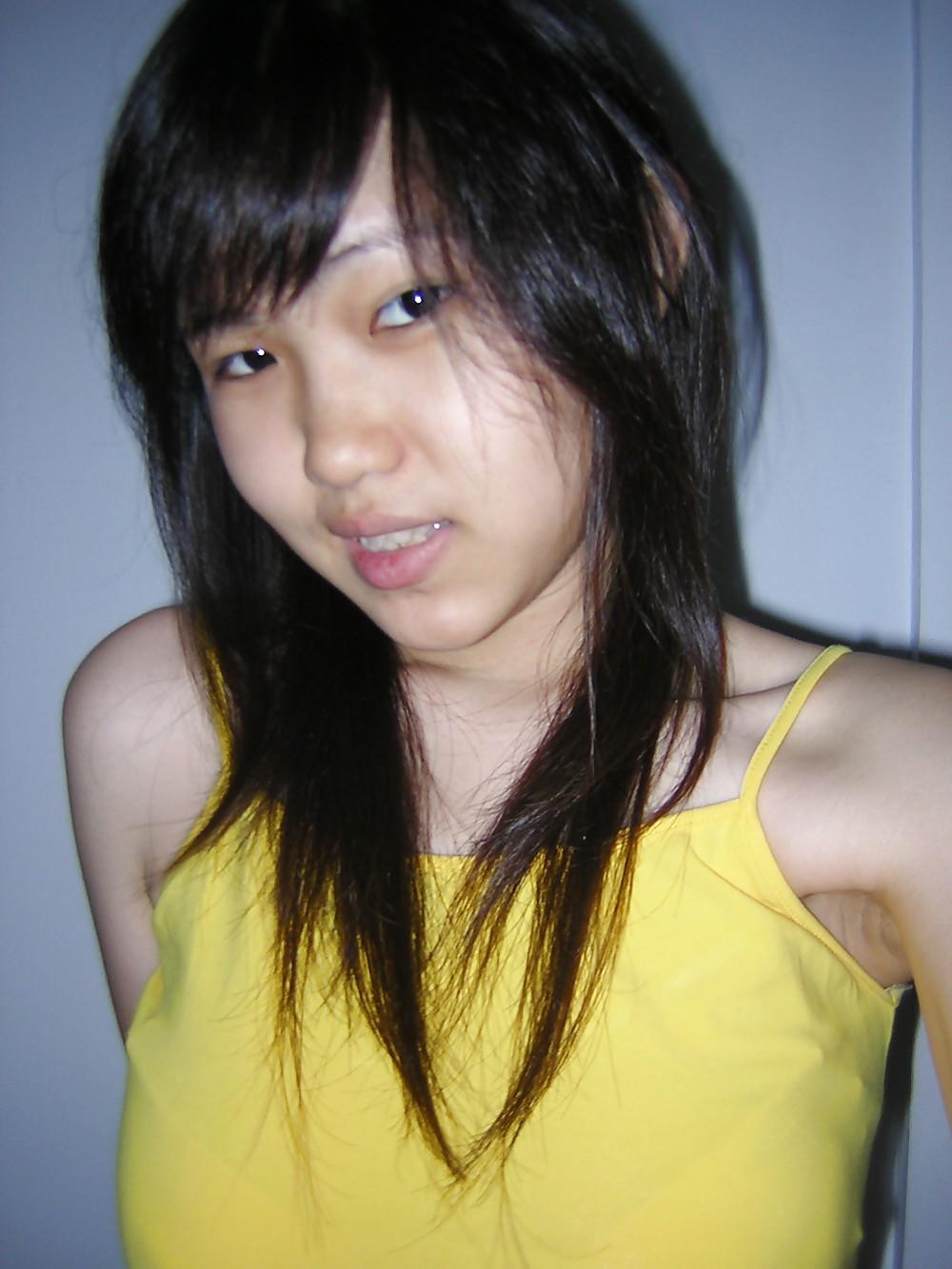 18P Indonesia Girl Panxxx Sxxter Part 2 at Home