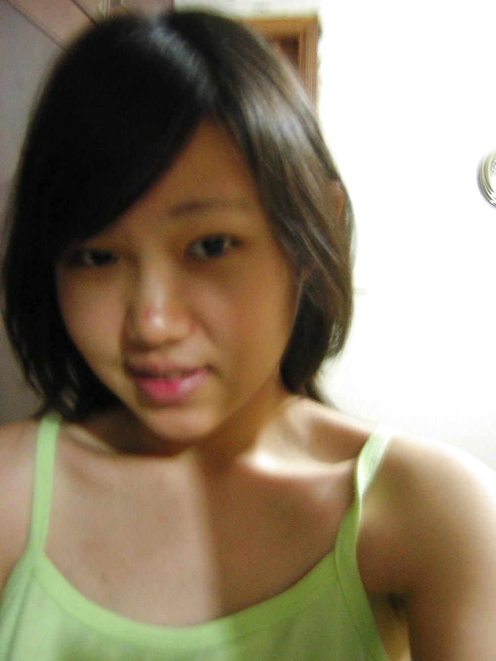 18P Indonesia Girl Panxxx Sxxter Part 2 at Home