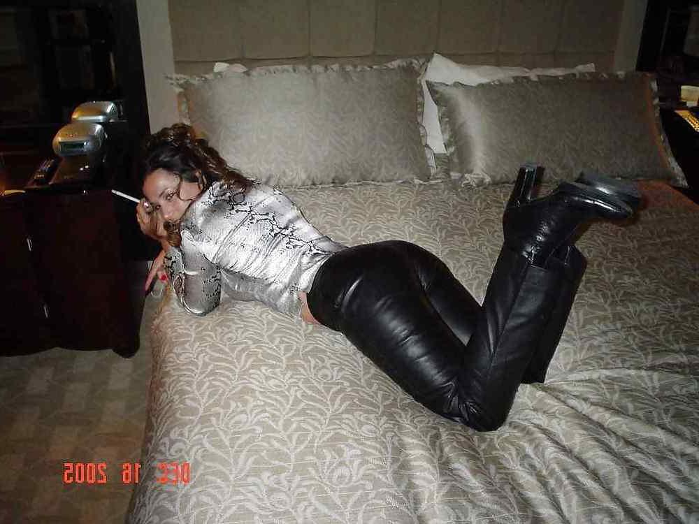 25P LaTeX MIX Amateur And Professional Photos by DarKKo