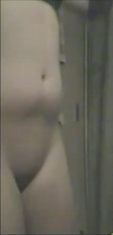 9P 18 Year Old Shaved Pussy