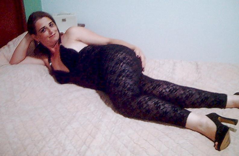 11P My Curvy Wife showing her soft juicy body