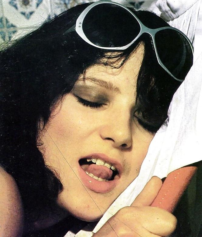15P Retro Busty Sex Set - Hot Lovers