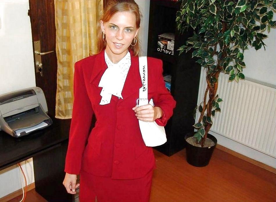 10P Secretary Wife Loves Getting Fucked In The Ass