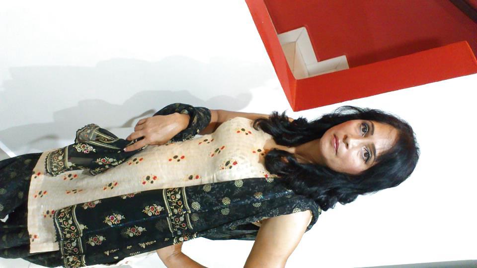 11P Canadian Indian Girl