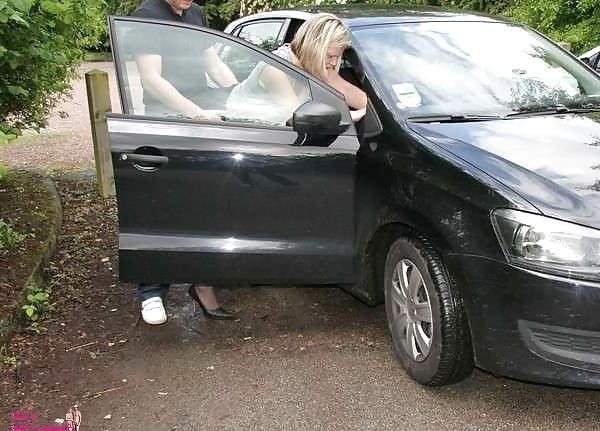 25P Wild Dogging Swinger Wife P1