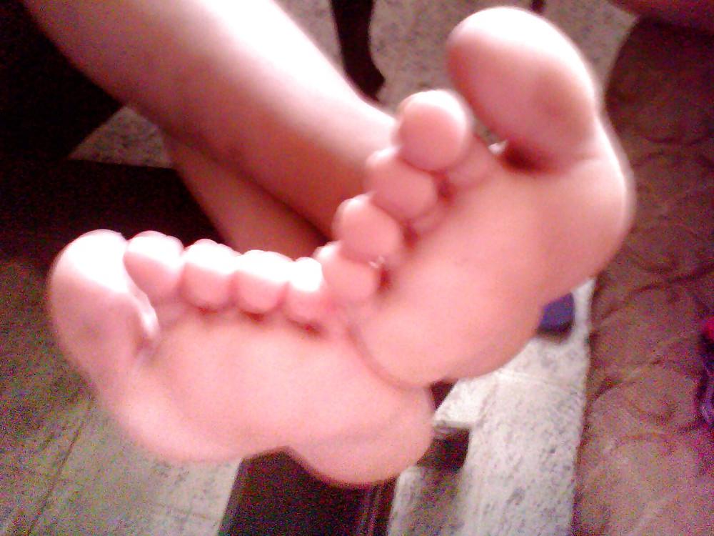 25P My mature friend, pussy, ass and feet !!!