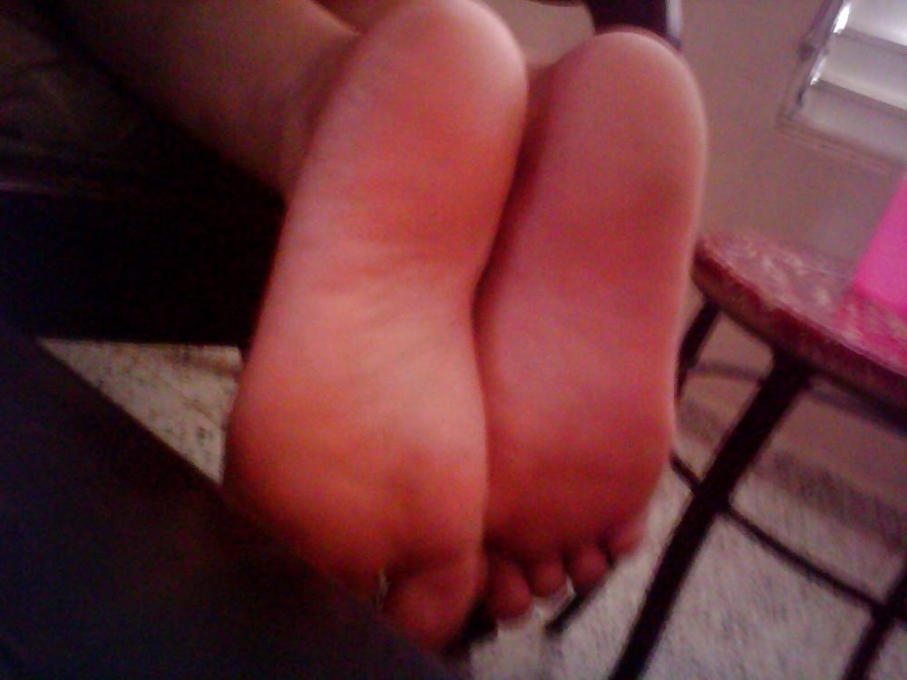 25P My mature friend, pussy, ass and feet !!!
