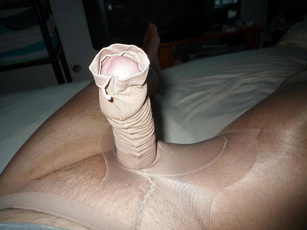 11P Pantyhose with open penis sleeve