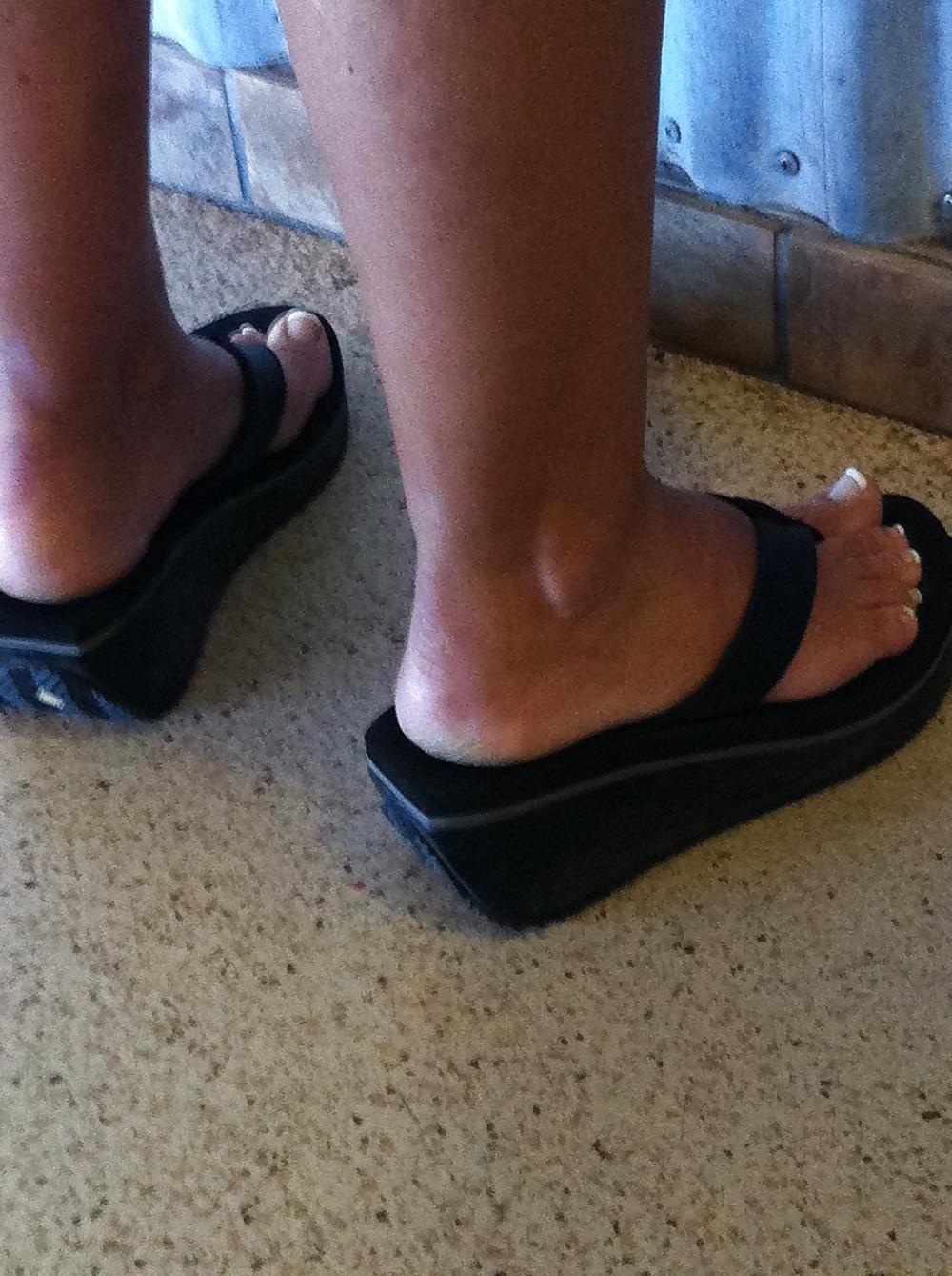 13P Candid Feet Pics