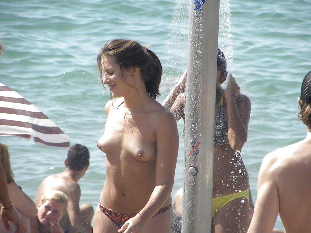 25P At the Beach
