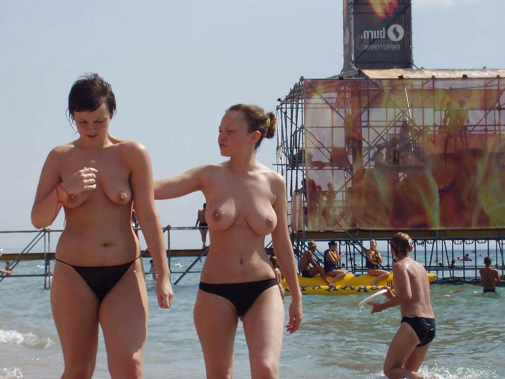 25P At the Beach