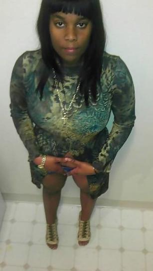 7P My beautiful 18yo friend likes possing for me