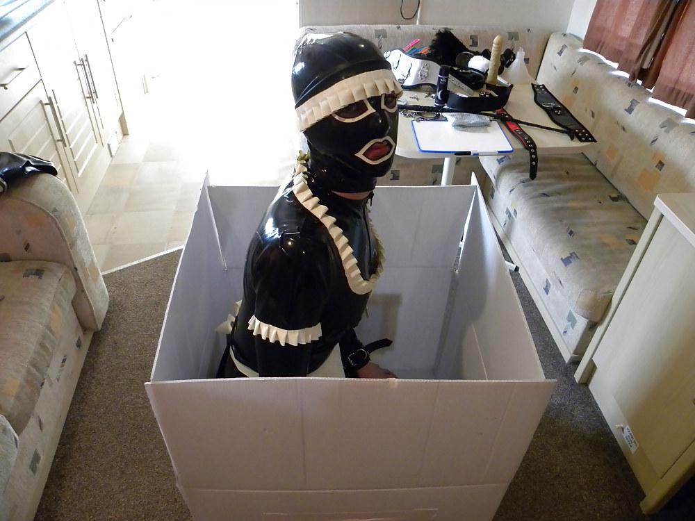 16P Latex Fun with Rubbermaid
