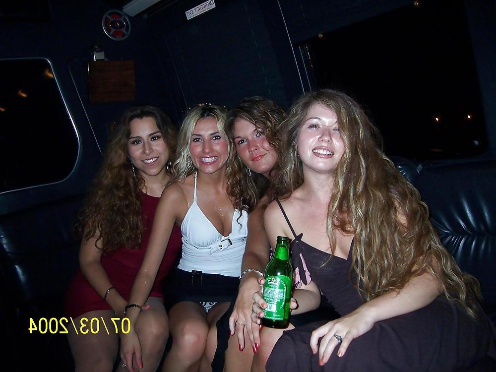 25P Upskirt  fun :) you gotta love the flash of pantie !!