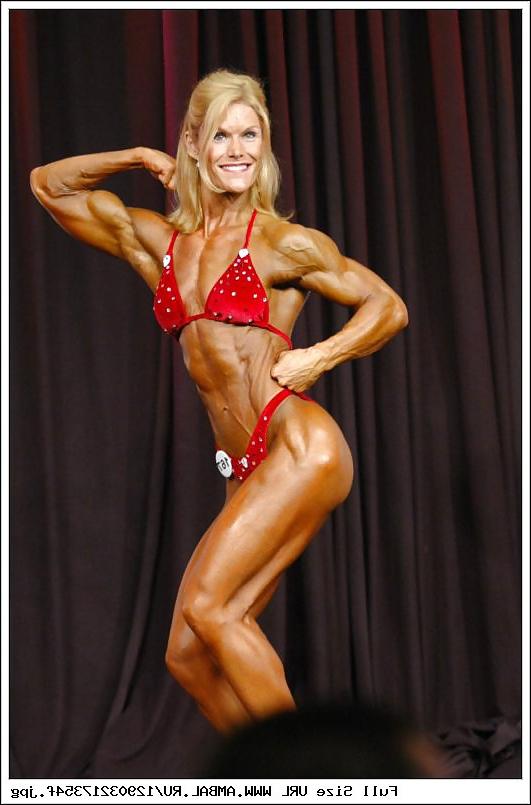 22P Female bodybuilder - Tracy Beckham