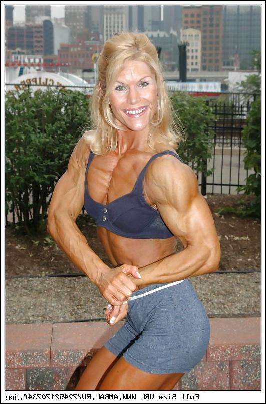 22P Female bodybuilder - Tracy Beckham