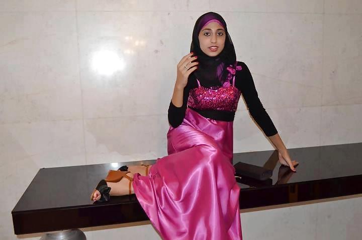 25P Arab...Hijab