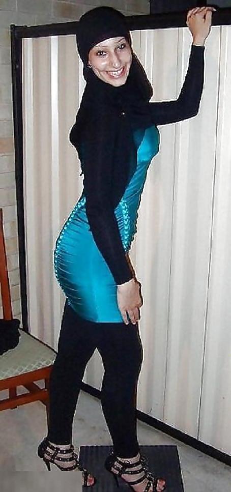25P Arab...Hijab