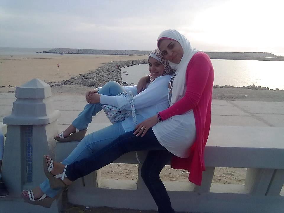 25P Arab...Hijab