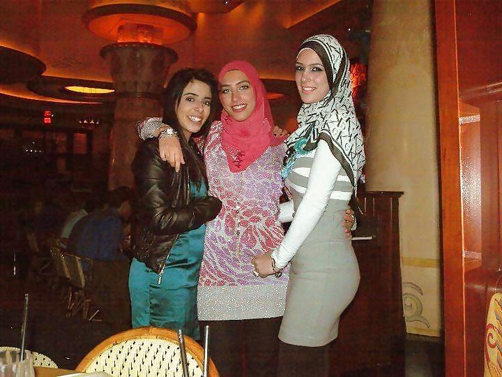 25P Arab...Hijab