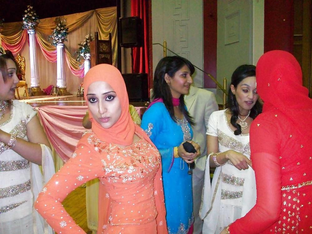 25P Arab...Hijab