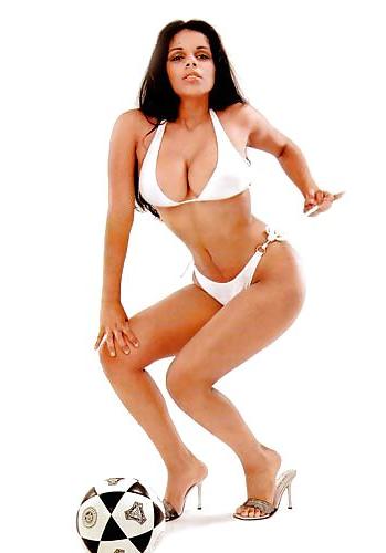 14P Bombshell from Peru: Giuliana Rengifo