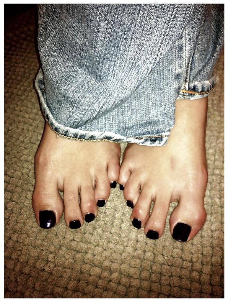 4P Jackie's Sexy Long Toes & Soles