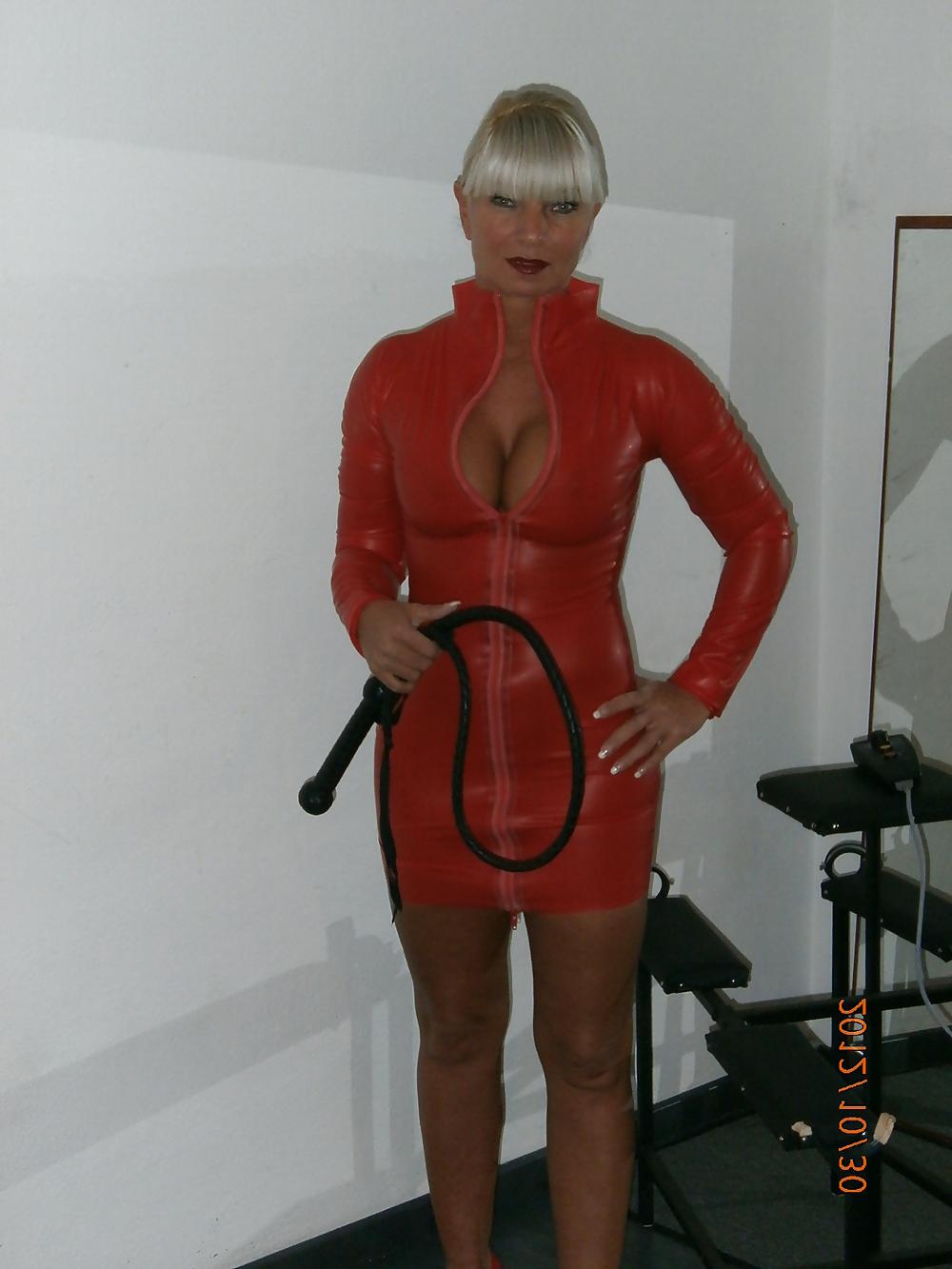 13P Miss Lady Tina  Domina Herrin Fickmaschine Strapon