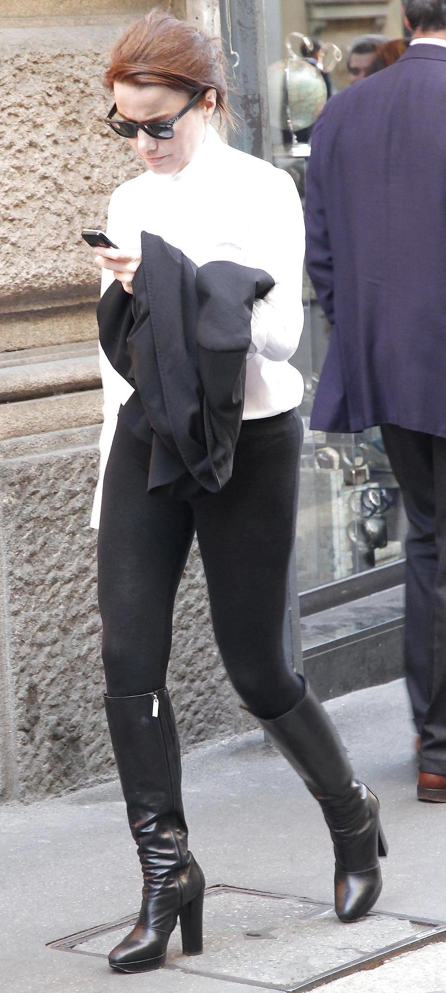 10P Yorkville, Downtown Toronto Canada - Leggings