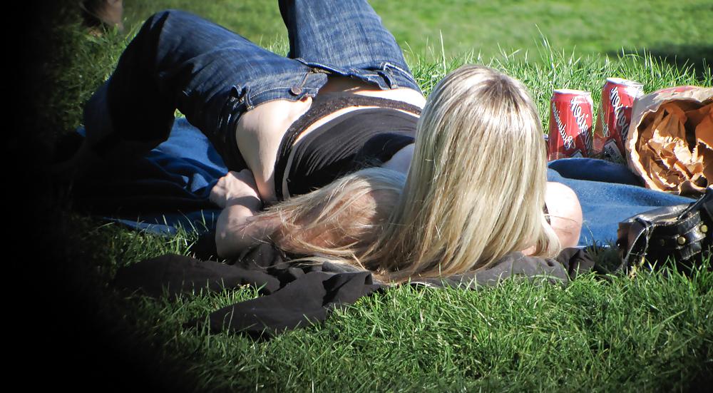 24P Lenceria en el parque