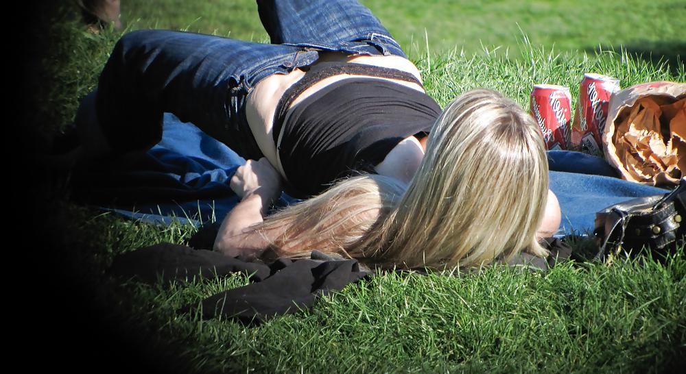 24P Lenceria en el parque