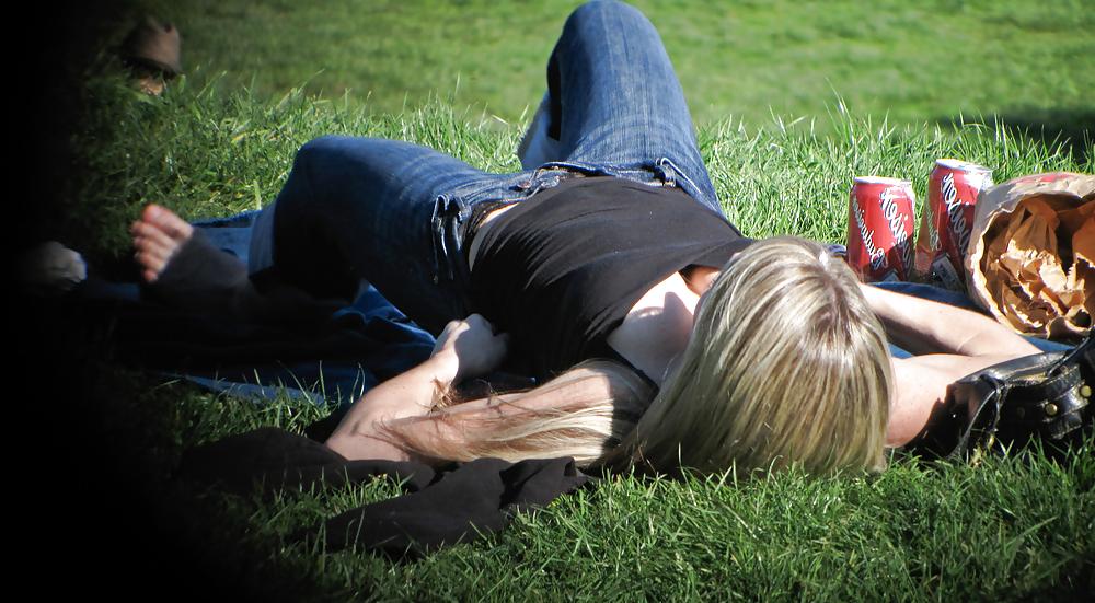 24P Lenceria en el parque