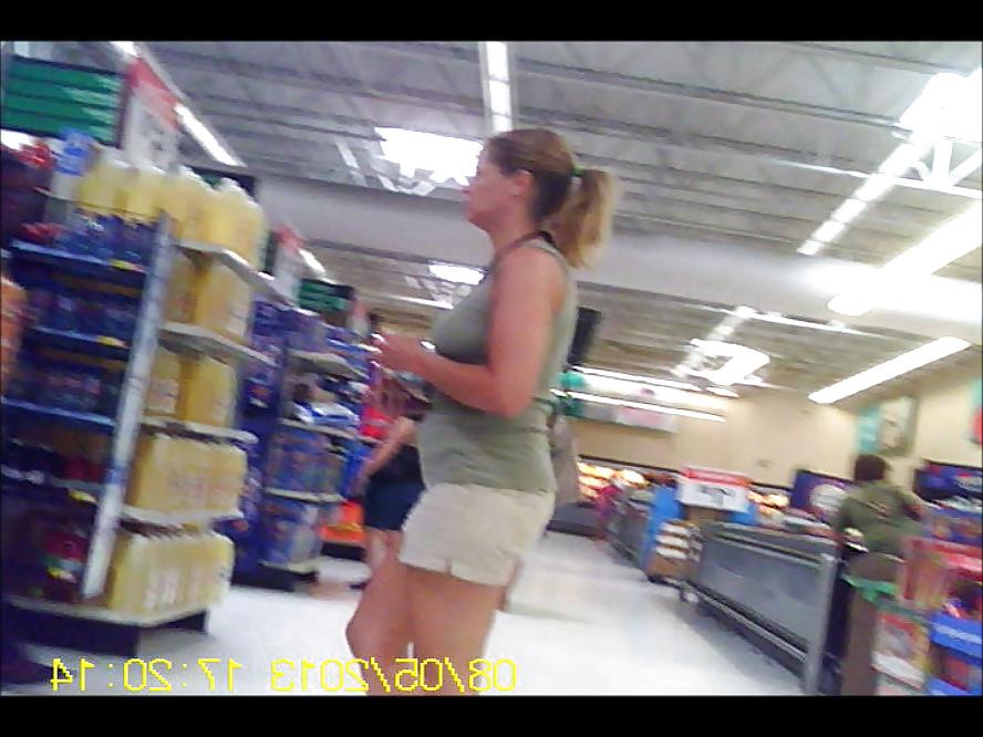 8P Plain Jane Wife I'd Ravage!
