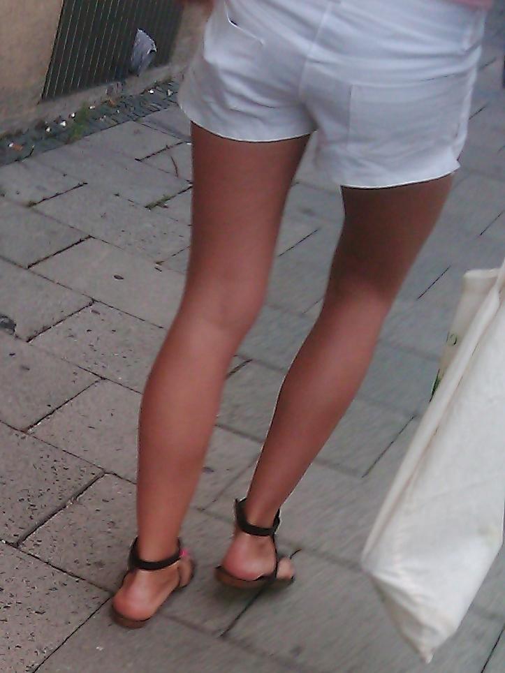 14P Feet of August 2012