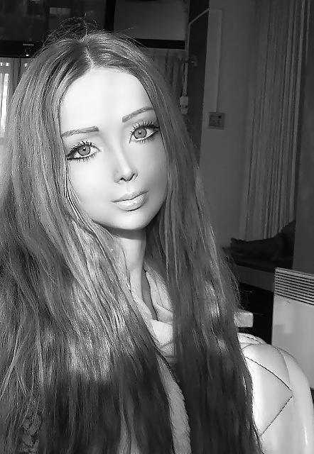 25P Valeria Lukyanova Barbie Doll 