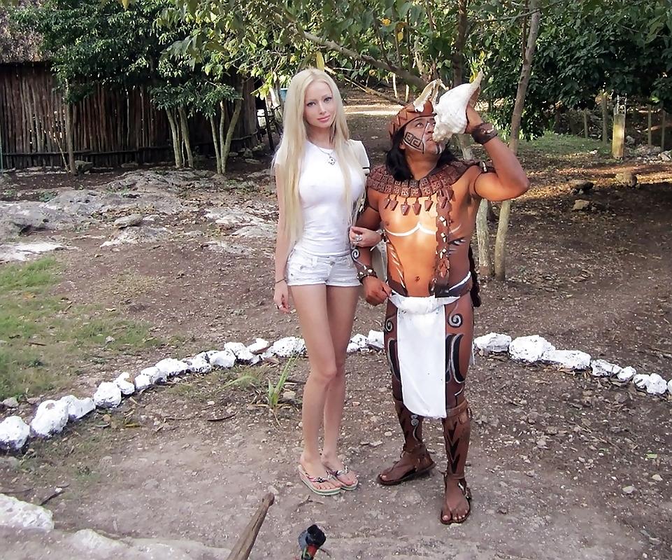 25P Valeria Lukyanova Barbie Doll 
